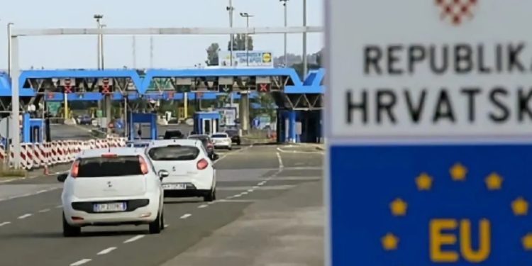 BEZ OVOG PAPIRA DIJETE MOŽE OSTATI NA GRANICI