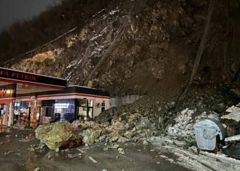 odron kamenja ispred Hifa Petrol pumpe u Zvornik