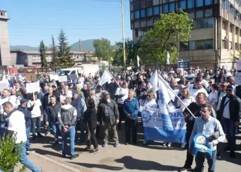 radnici na protestima u Zenici