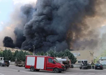 Upute građanima zbog požara na deponiji Uborak Mostar