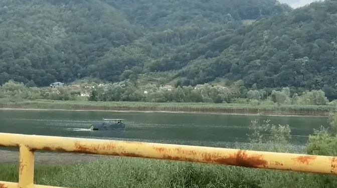 Zvornička policija kaznila muškarca zbog puštanja pjesme koja veliča genocid u Srebrenici