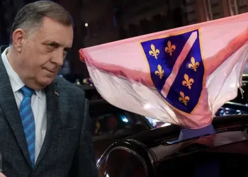 Dodik ponovo otvorio pitanje zastave s ljiljanima: Historijski simbol BiH u centru nove političke polemike