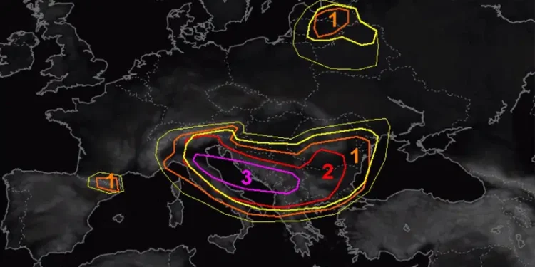 Superćelijske oluje stižu u BiH: Izdato najviše upozorenje, očekuju se grad i orkanski udari vjetra