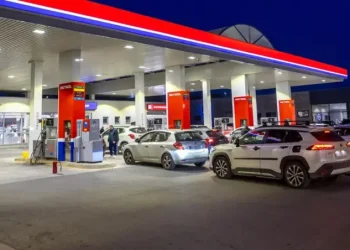 INA i Petrol ograničili točenje goriva, od utorka stižu više cijene