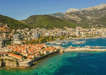 Napad na izraelske turiste u Budvi: Jedna osoba zadobila prelom vilice
