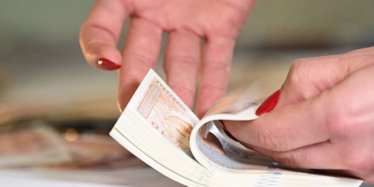 Novčana pomoć od 250 KM za studente: Poznato ko ostvaruje pravo na isplatu